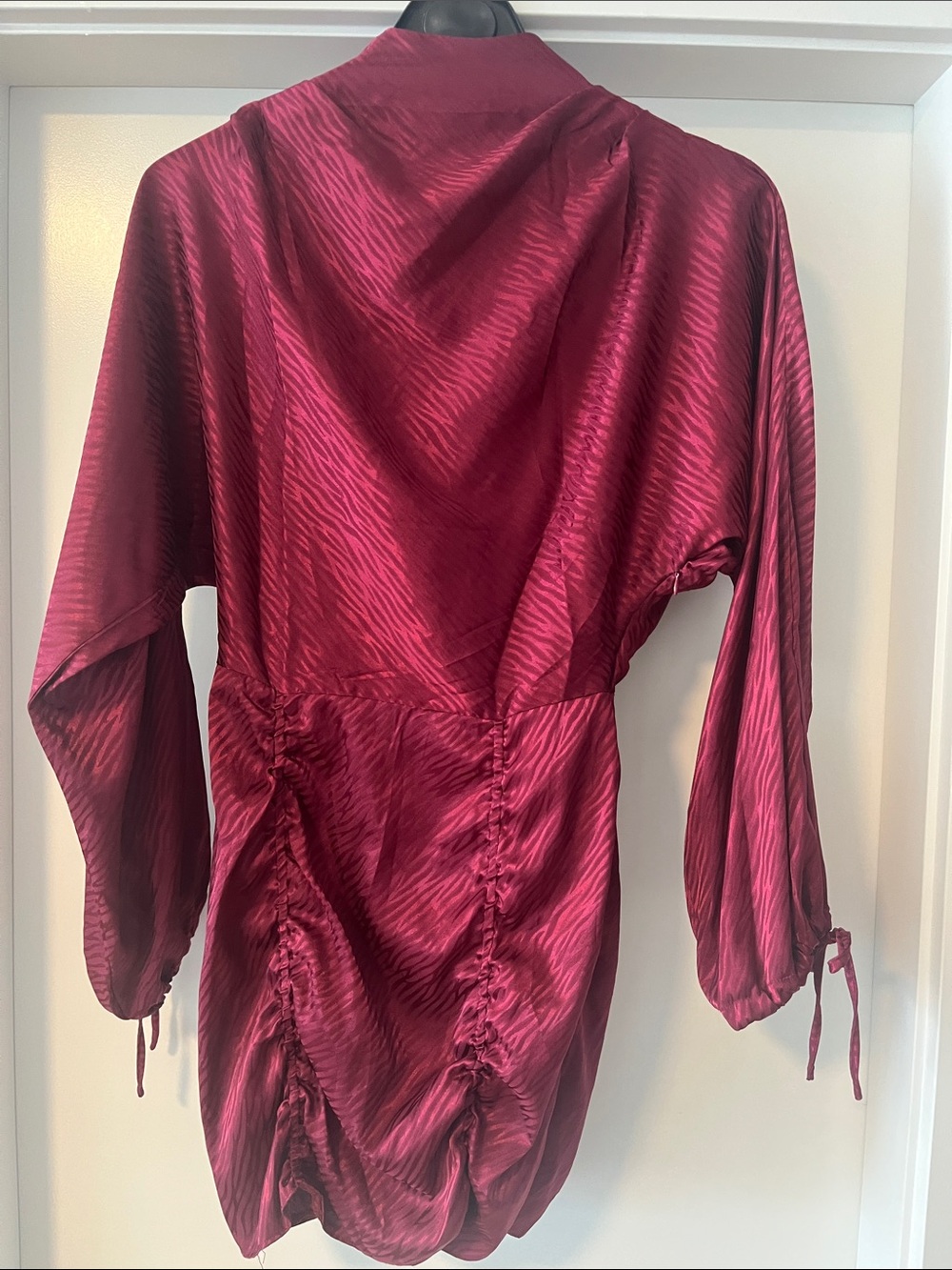 NWT Womens Burgundy Satin Ruched low back dress